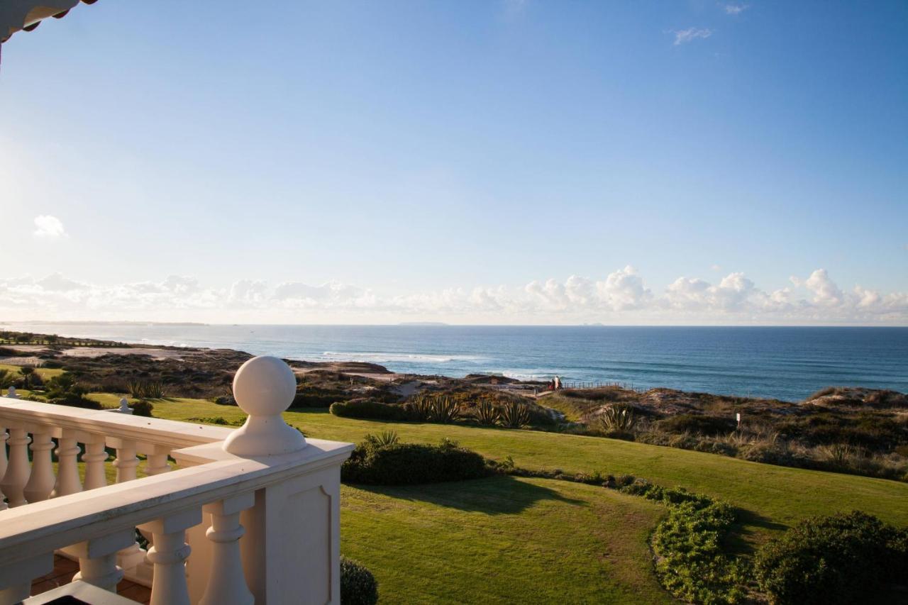 Praia D'El Rey Marriott Golf & Beach Resort Praia del Rei Bagian luar foto View of the Atlantic Ocean from the porch of the Ocean House