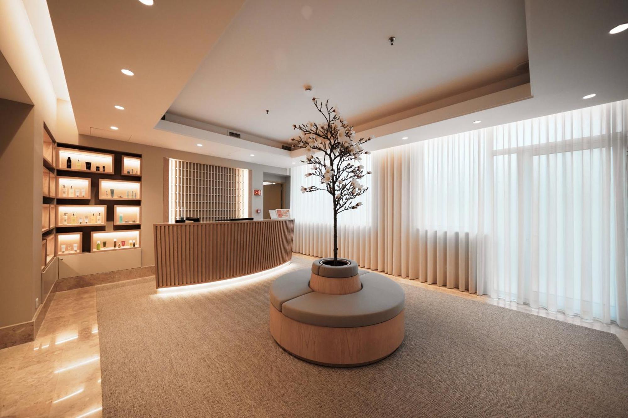 Praia D'El Rey Marriott Golf & Beach Resort Praia del Rei Bagian luar foto The lobby of the spa