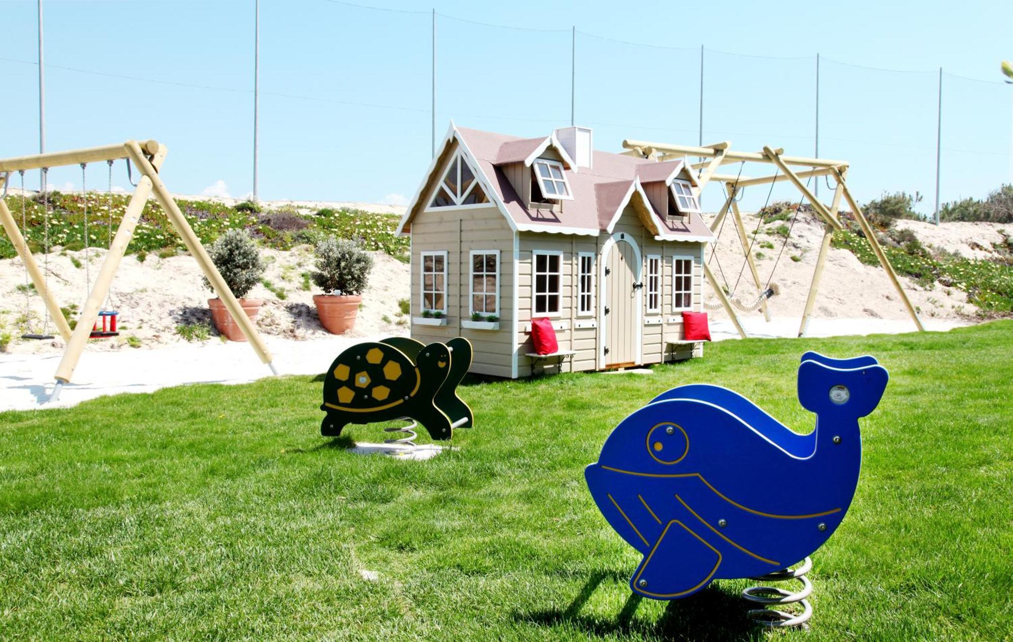 Praia D'El Rey Marriott Golf & Beach Resort Praia del Rei Bagian luar foto Playground